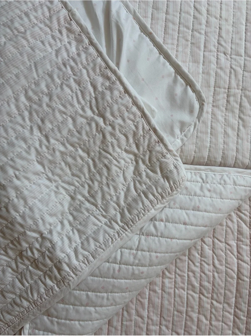 marcie collection Twin Quilt Set in Light Pink